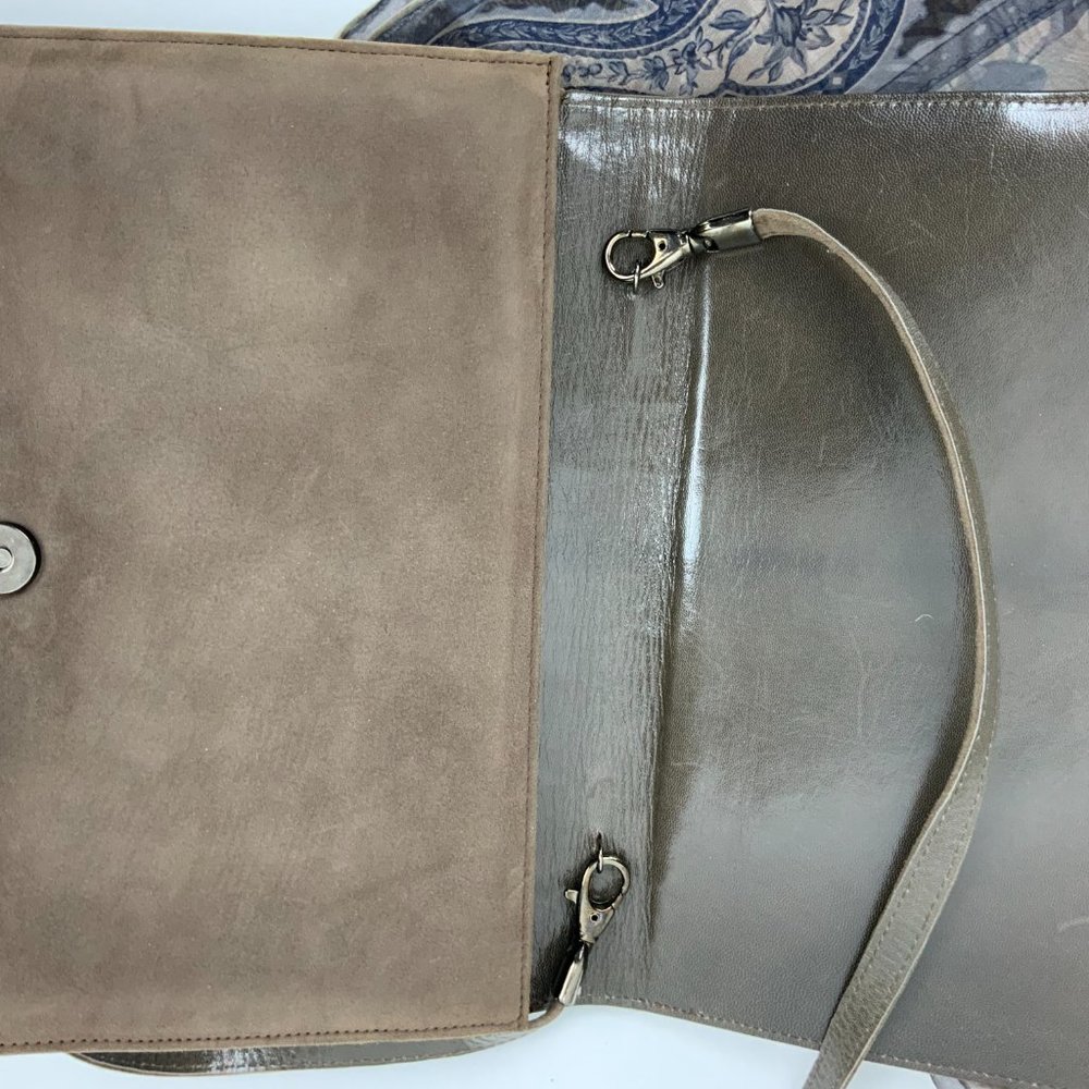 Stuart Weitzman Brown Genuine Suede Clutch Shoulder Purse Medium Size - Picture 8 of 16